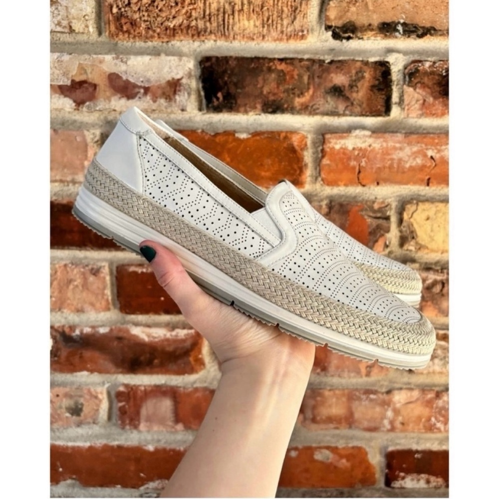 Vaneli White Espadrille Leather Slip On Shoes Flats, 8 Narrow